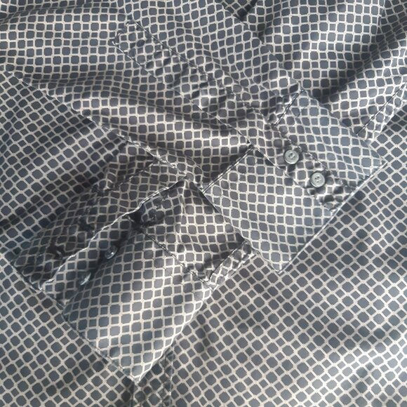 ⚡️BUY 3 for $55⚡️ SZ M Slim Fit Black Print 100% Men's Cotton Shirt - Picture 5 of 15